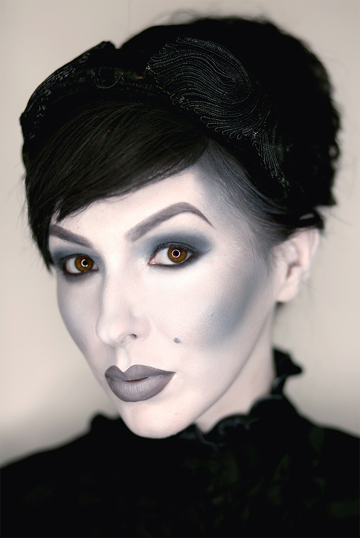 grayscale-halloween-makeup-black-and-white