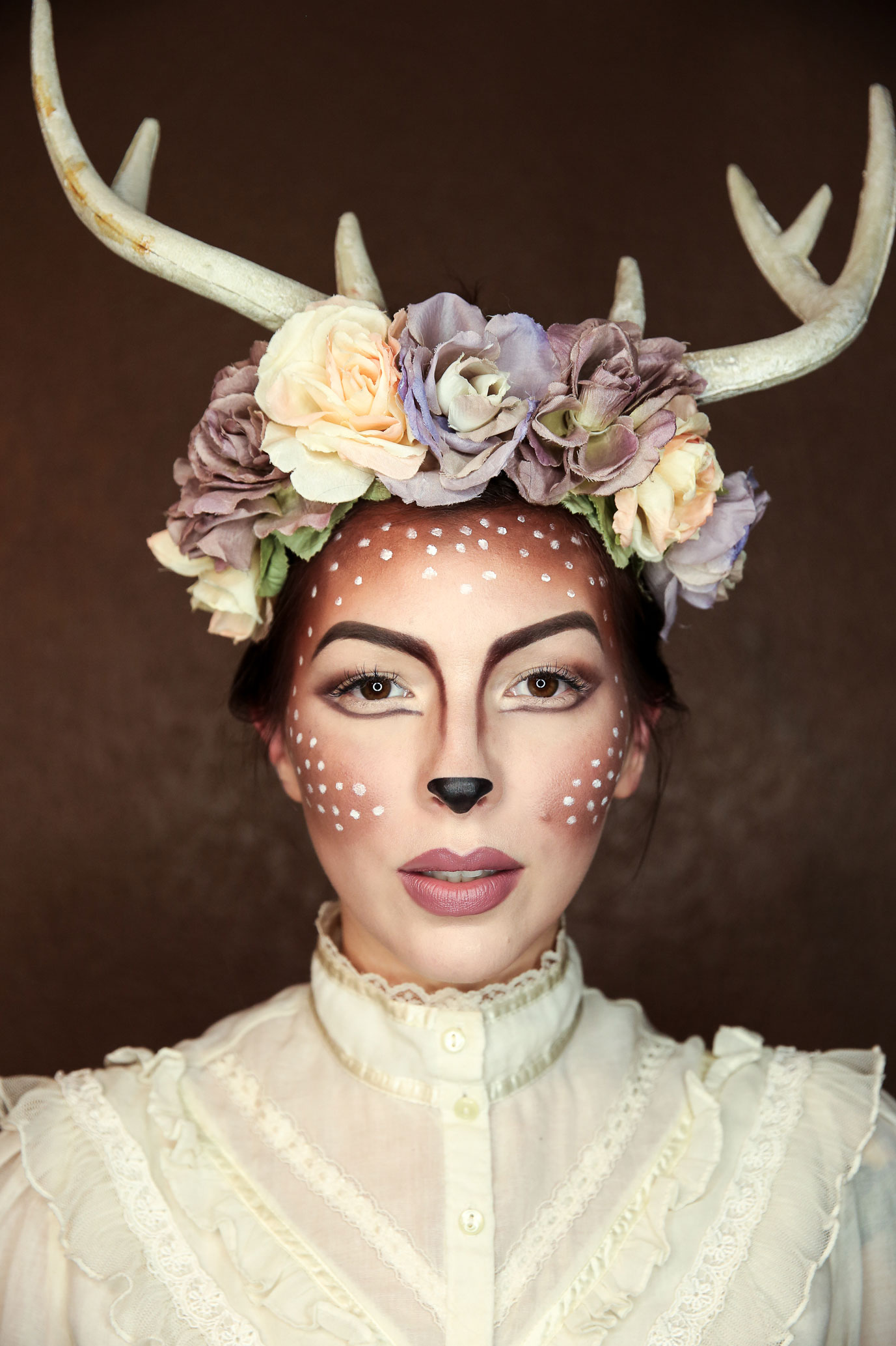 easy deer makeup tutorial for halloween, fawn makeup