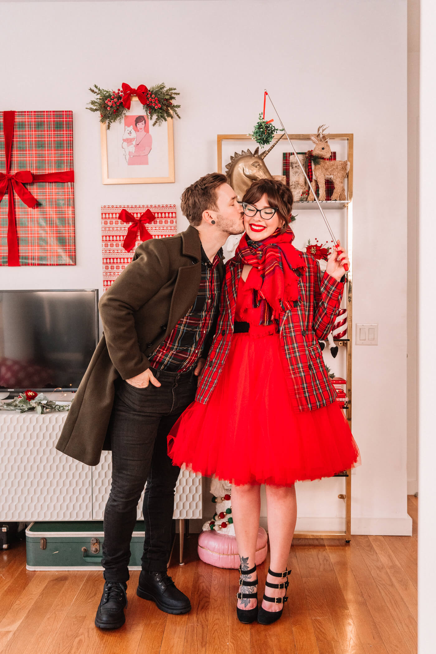 Couples Holiday Outfit Ideas, Keiko Lynn