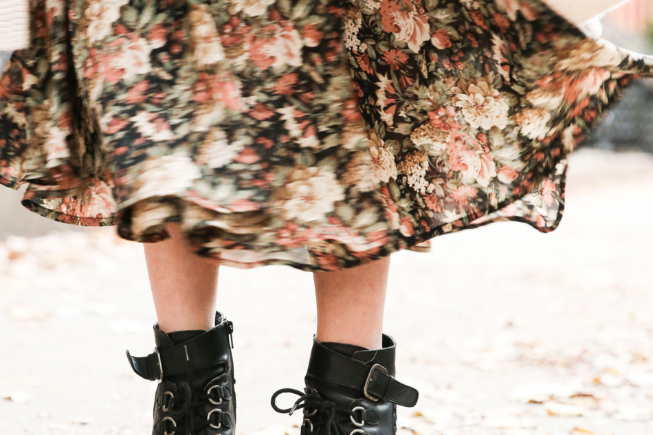 90s grunge floral skirt