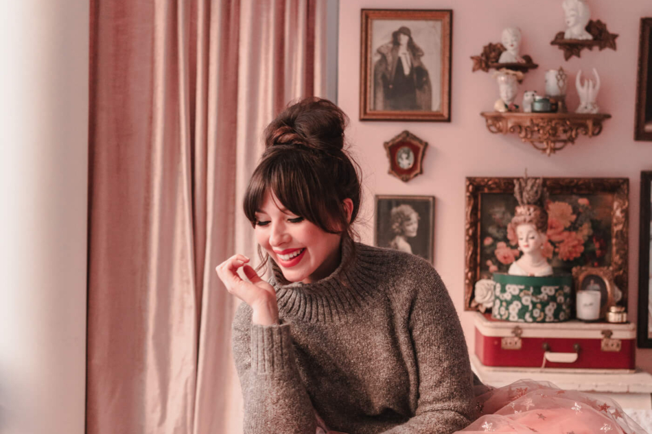 essie treat love color "in a blush"