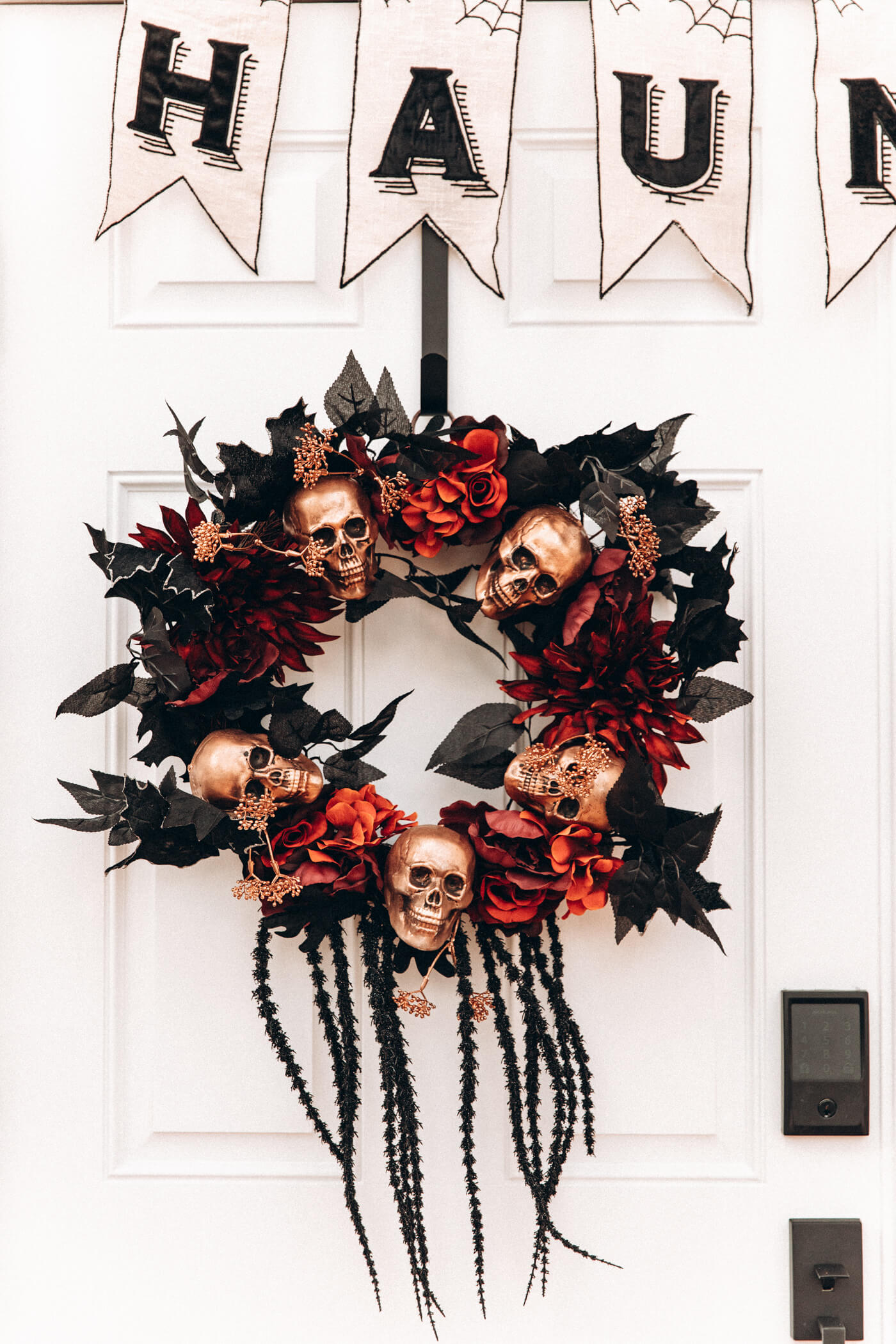 Halloween Exterior Home Decor skull wreath in gold