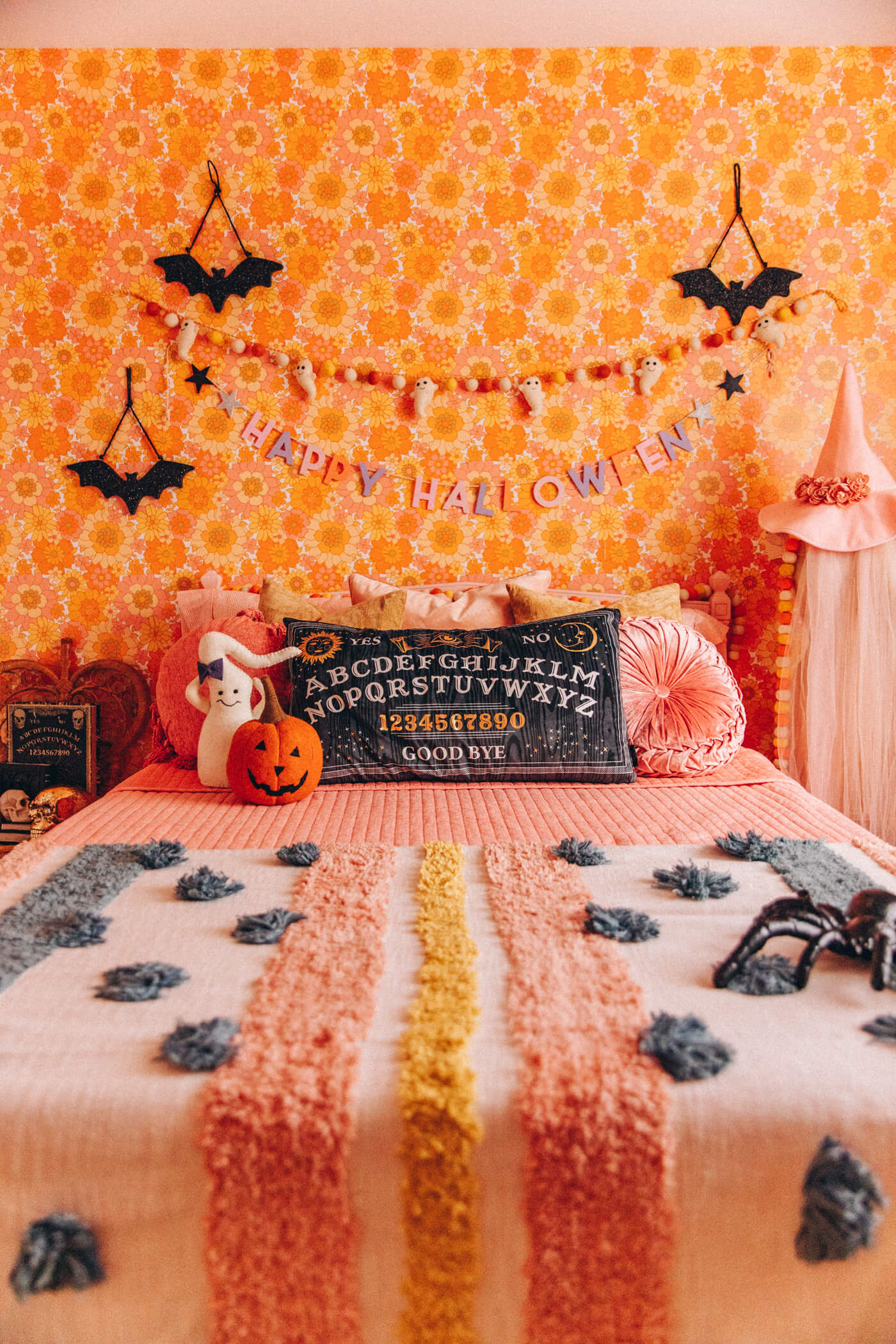 Cozy Kids Halloween Bedroom Decor Ideas