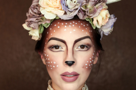 easy deer makeup tutorial for halloween, fawn makeup